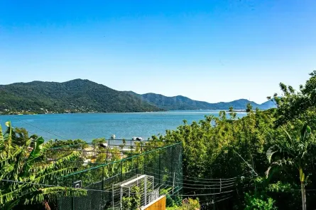 Casa com 5 Quartos à venda, 400m² no Lagoa da Conceição, Florianópolis