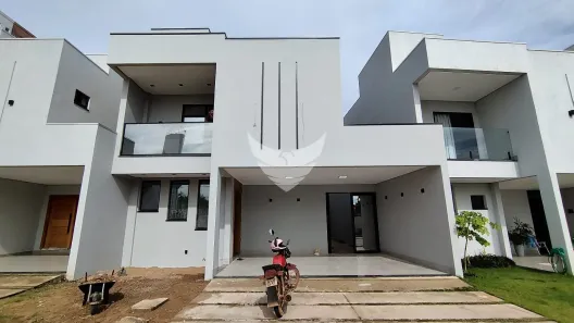 Sobrado com 3 Quartos à venda, 192m² no Rio Madeira, Porto Velho