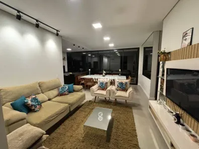 Casa de Condomínio com 3 Quartos à venda, 190m² no Gleba Simon Frazer, Londrina