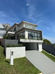 Casa de Condomínio com 4 Quartos à venda, 270m² no Centro, Camboriú