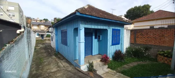 Casa com 3 Quartos à venda, 363m² no Santo Antônio, Porto Alegre