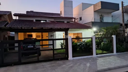 Casa com 7 Quartos à venda, 380m² no XANGRI-LÁ, Xangri-lá