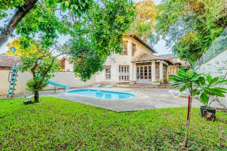 Casa com 3 Quartos à venda, 357m² no Tristeza, Porto Alegre