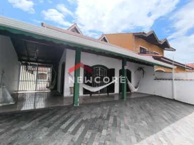 Sobrado com 4 Quartos à venda, 257m² no Jardim Icaraiba, Peruíbe