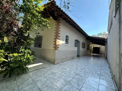 Casa com 3 Quartos à venda, 190m² no Solemar, Praia Grande