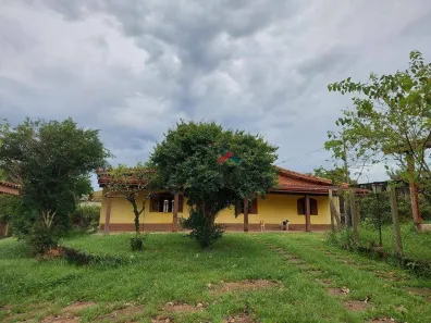 Fazenda/Sítio com 3 Quartos à venda, 298m² no Chácaras Novo Hamburgo, Campo Limpo Paulista