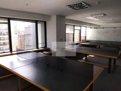Sala Comercial para alugar, 142m² no Vila Nova Conceição, São Paulo