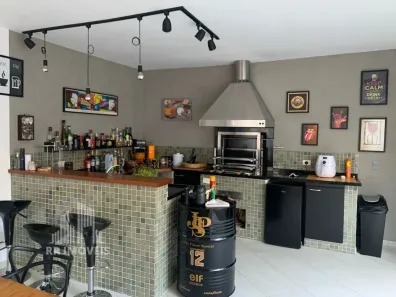 Casa de Condomínio com 3 Quartos à venda, 200m² no Tamboré, Santana de Parnaíba