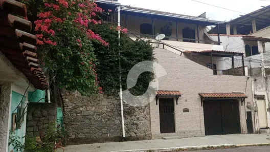 Casa com 4 Quartos à venda, 210m² no Fonseca, Niterói