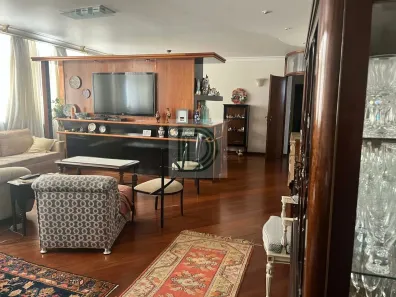 Apartamento com 3 Quartos à venda, 190m² no Cerqueira César, São Paulo