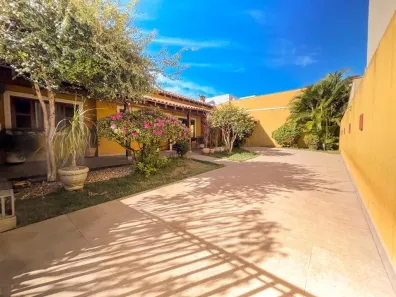 Casa de Condomínio com 3 Quartos à venda, 200m² no Residencial Santa Clara, Londrina