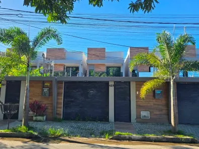 Sobrado com 3 Quartos à venda, 113m² no Mangabeira, Eusébio