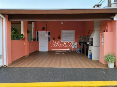 Casa de Condomínio com 2 Quartos à venda, 121m² no Parque Califórnia, Jacareí
