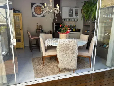 Sobrado com 3 Quartos à venda, 91m² no Santa Felicidade, Curitiba