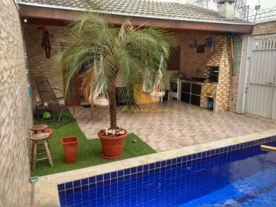 Sobrado com 3 Quartos à venda, 172m² no Loteamento Villa Branca, Jacareí