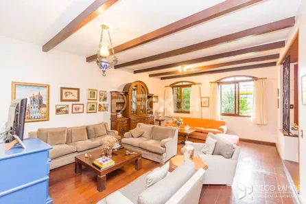 Casa com 3 Quartos à venda, 230m² no Jardim do Salso, Porto Alegre