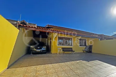 Casa com 3 Quartos à venda, 146m² no Parque Balneario Oasis, Peruíbe