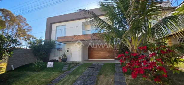 Casa de Condomínio com 4 Quartos à venda, 244m² no Grama, Juiz de Fora