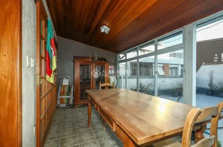 Apartamento com 3 Quartos à venda, 196m² no Rio Branco, Porto Alegre