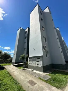 Apartamento com 2 Quartos para alugar, 50m² no Jardim Iririú, Joinville