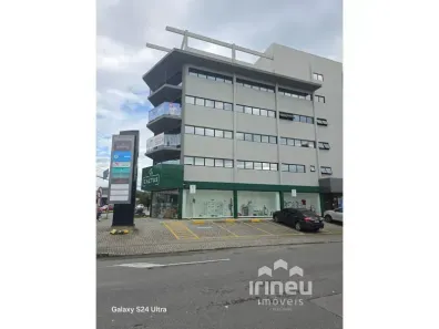 Sala Comercial para alugar, 201m² no Aventureiro, Joinville