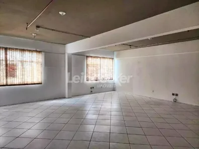 Sala Comercial para alugar, 65m² no São Sebastião, Porto Alegre