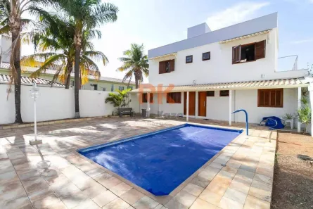 Casa com 5 Quartos à venda, 200m² no Castelo, Belo Horizonte