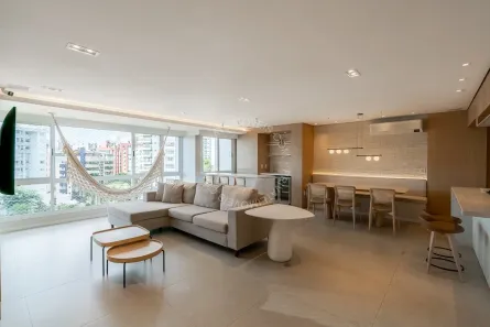 Apartamento com 3 Quartos para alugar, 144m² no Petrópolis, Porto Alegre