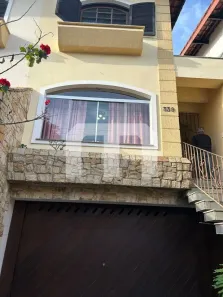 Sobrado com 3 Quartos para alugar, 220m² no Jardim Textil, São Paulo