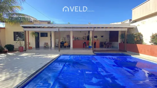 Sobrado com 5 Quartos à venda, 307m² no Parque Industrial de Goiânia, Goiânia