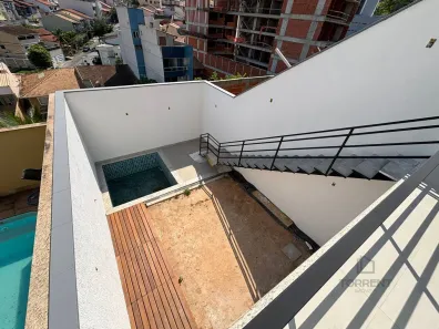 Casa com 3 Quartos à venda, 187m² no Jardim Amália, Volta Redonda