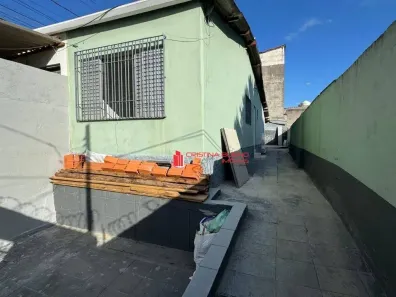Casa com 2 Quartos para alugar, 75m² no Vila Babilônia, São Paulo