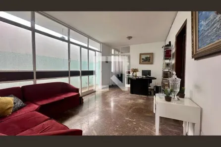 Casa com 5 Quartos à venda, 246m² no Barroca, Belo Horizonte