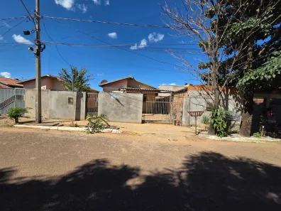 Casa com 2 Quartos à venda, 70m² no Condominio Residencial Tuiuiu, Primavera do Leste