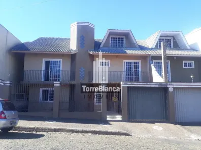 Sobrado com 3 Quartos à venda, 209m² no Uvaranas, Ponta Grossa