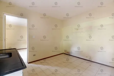Casa com 1 Quarto para alugar, 50m² no Jardim Guapituba, Mauá
