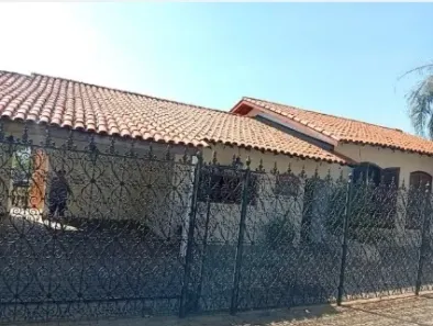 Casa com 5 Quartos à venda, 220m² no Jardim São Carlos, Sorocaba