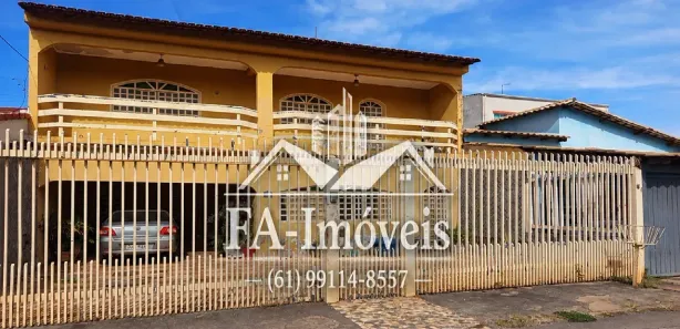 Sobrado com 3 Quartos à venda, 250m² no Setor Central, Brasília