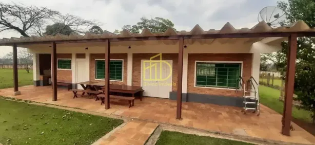 Fazenda/Sítio com 4 Quartos à venda, 10m² no Centro, Araçoiaba da Serra