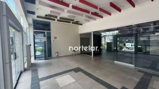 Ponto Comercial para alugar, 700m² no Água Branca, São Paulo