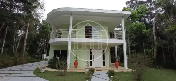 Sobrado com 3 Quartos à venda, 400m² no Centro, Embu-Guaçu