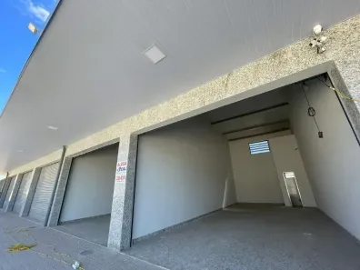 Ponto Comercial para alugar, 55m² no Melo Viana, Esmeraldas