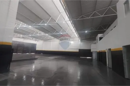 Galpão/Depósito/Armazém com 3 Quartos para alugar, 1078m² no Vila Nogueira, Diadema