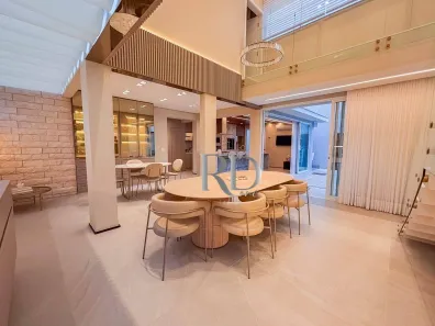 Casa de Condomínio com 3 Quartos à venda, 330m² no Esperança, Londrina