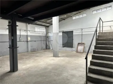 Galpão/Depósito/Armazém para alugar, 650m² no Vila do Encontro, São Paulo