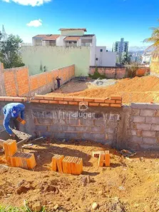 Lote/Terreno à venda, 450m² no Ibituruna, Montes Claros