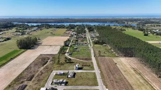 Lote/Terreno à venda, 324m² no Lagoa da Serra, Araranguá