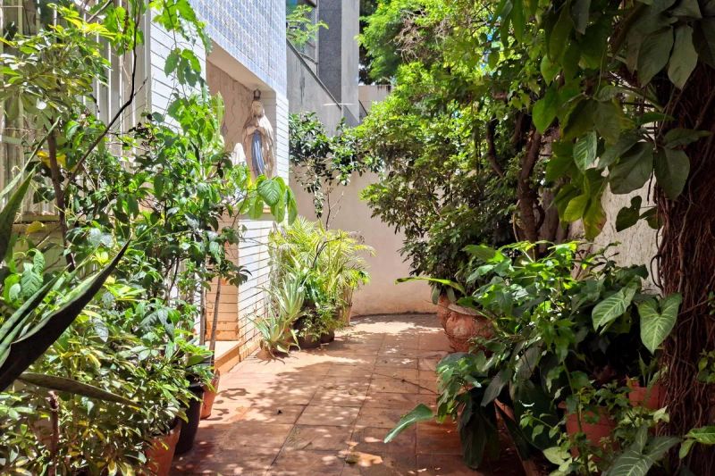 Casa com 6 quartos — Savassi, Belo Horizonte