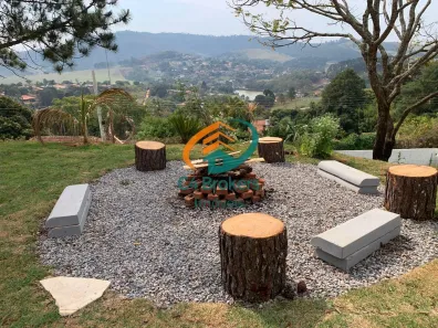 Fazenda/Sítio com 4 Quartos à venda, 240m² no Chácaras Fernão Dias, Atibaia