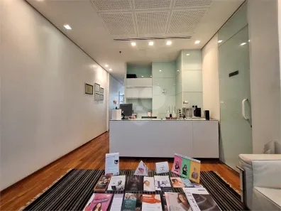 Sala Comercial à venda, 114m² no Santo Amaro, São Paulo